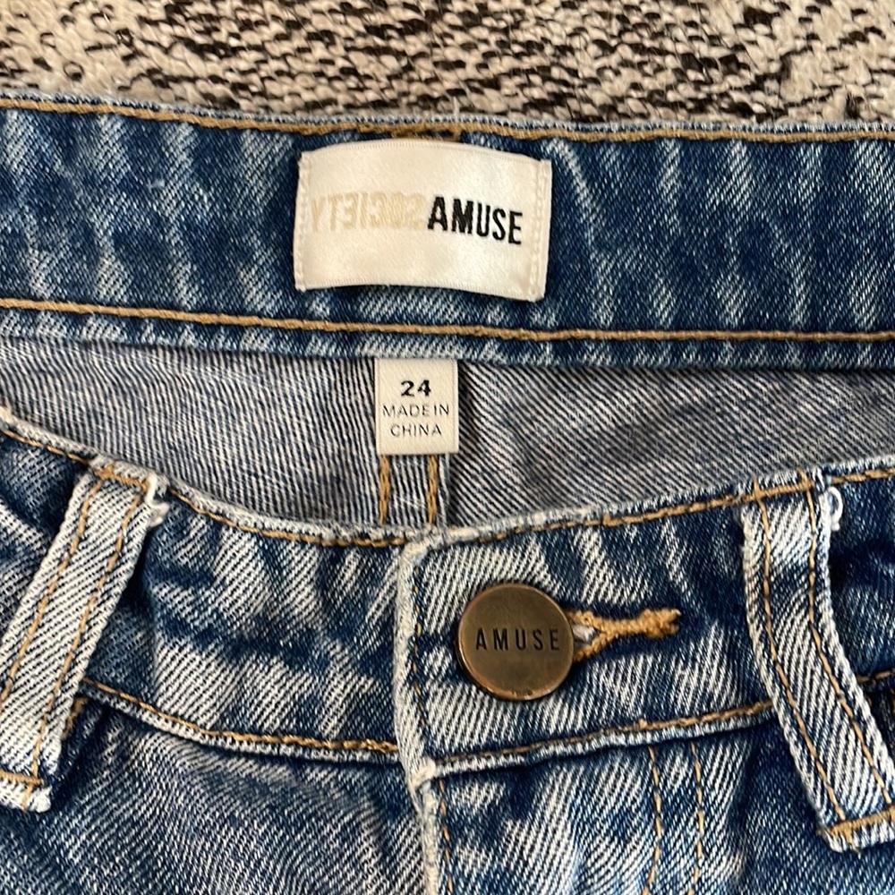 Jeans - Picture 2 of 3